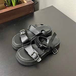 New princess Polly sandals